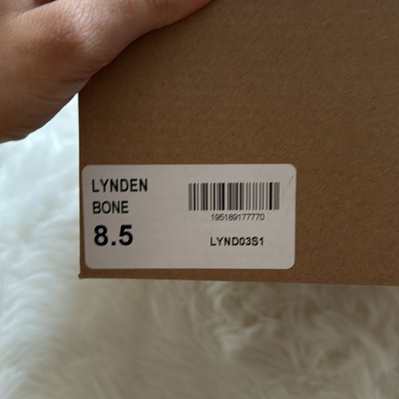 Steve Madden Bone White Lynden Block Heel Zipper Pull On Ankle Boots - Picture 12 of 12